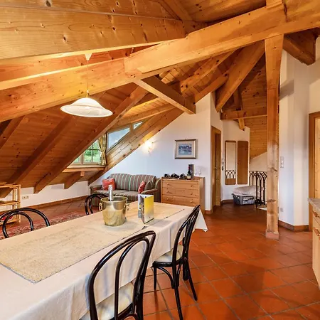 Weingut Lieselehof Panorama Apartment Caldaro